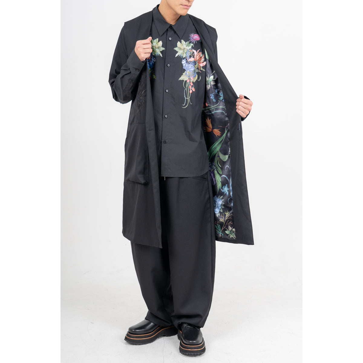 27SS EMBROIDERY LONG VEST (BLACK)