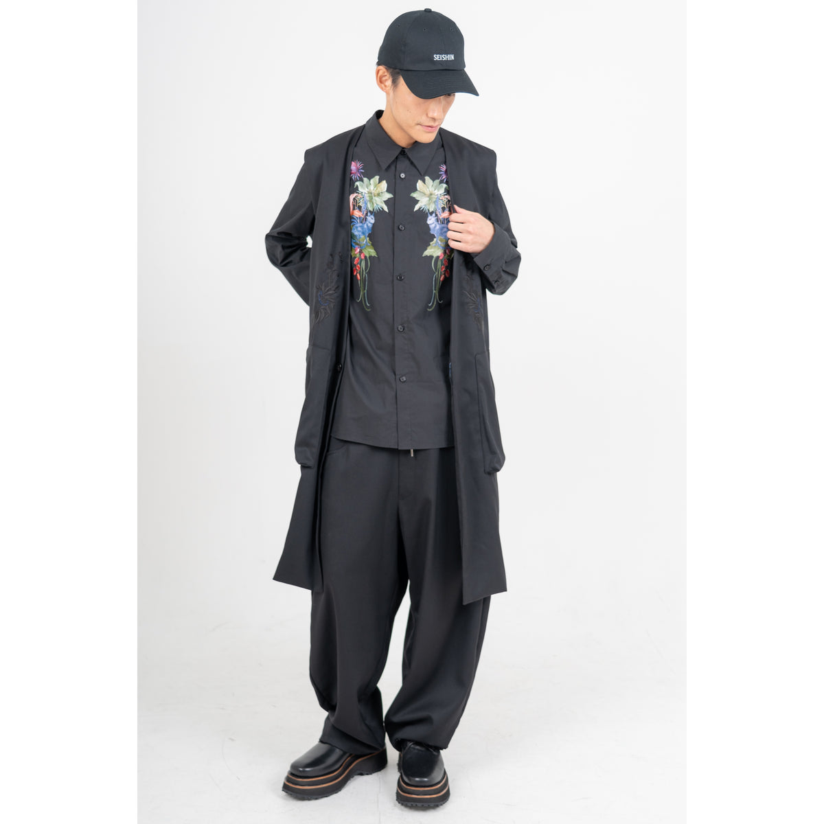 27SS EMBROIDERY LONG VEST (BLACK)