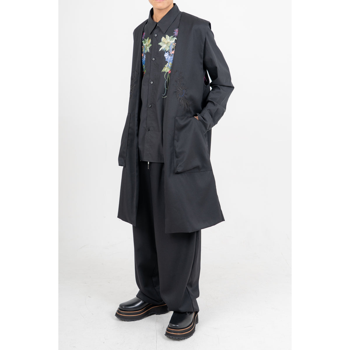 27SS EMBROIDERY LONG VEST (BLACK)