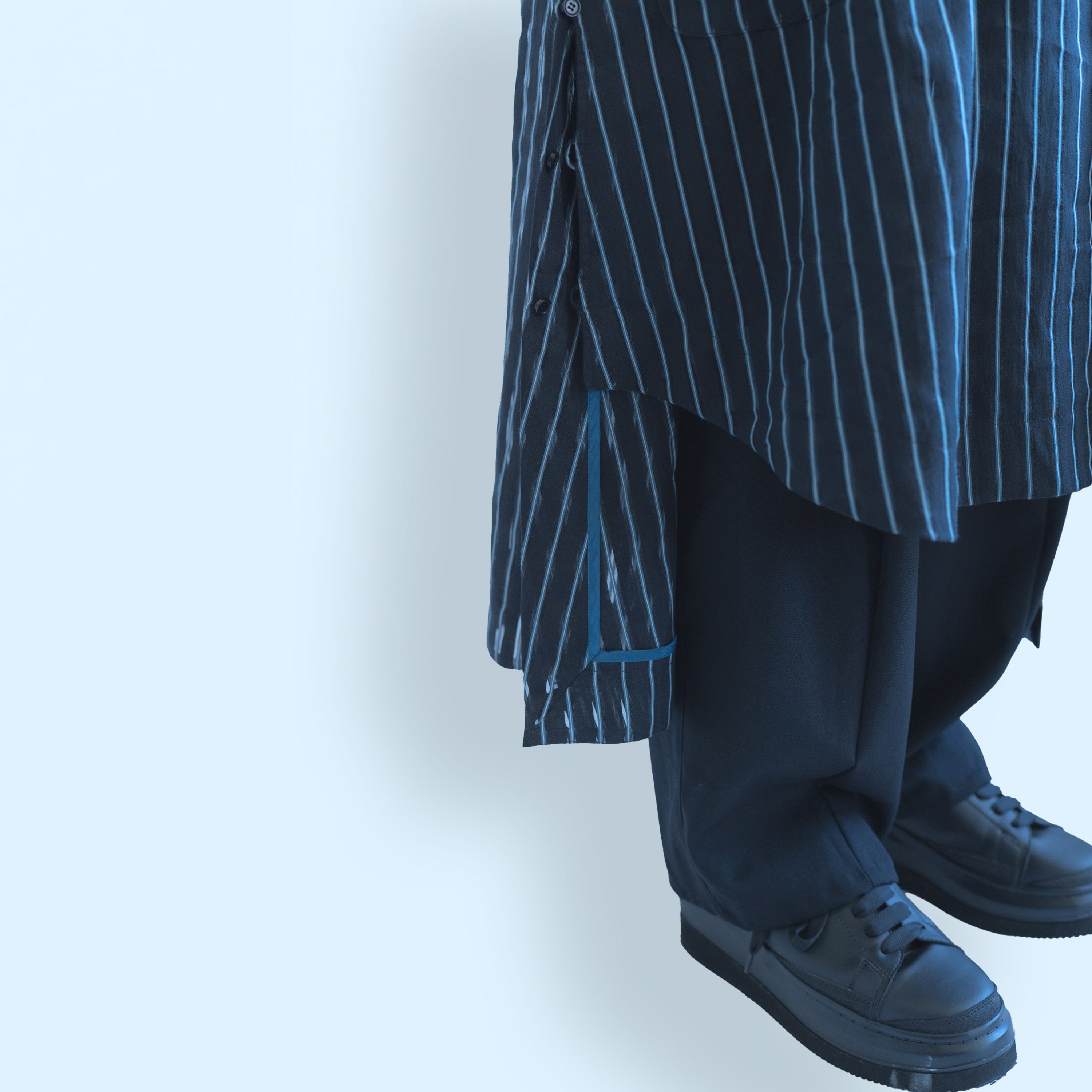 26SS LONG SHIRTS (BLACK/BLUE)