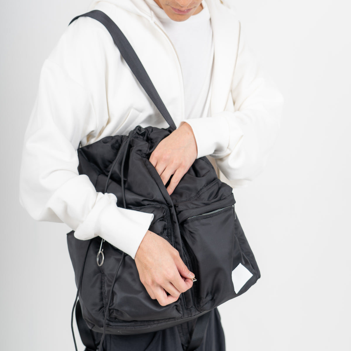 27SS DRAWSTRING BACKPACK (BLACK)