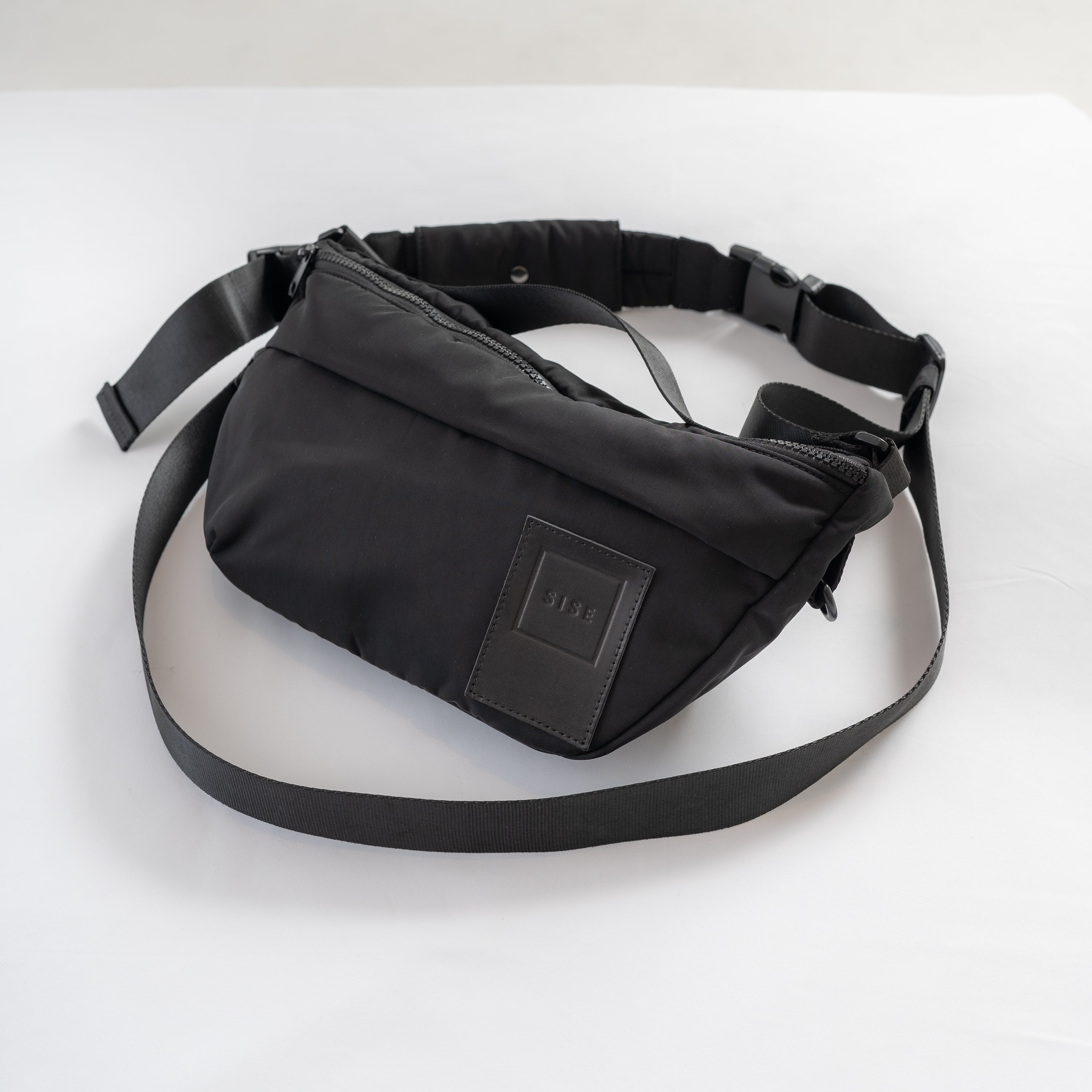 BODY BAG (BLACK)
