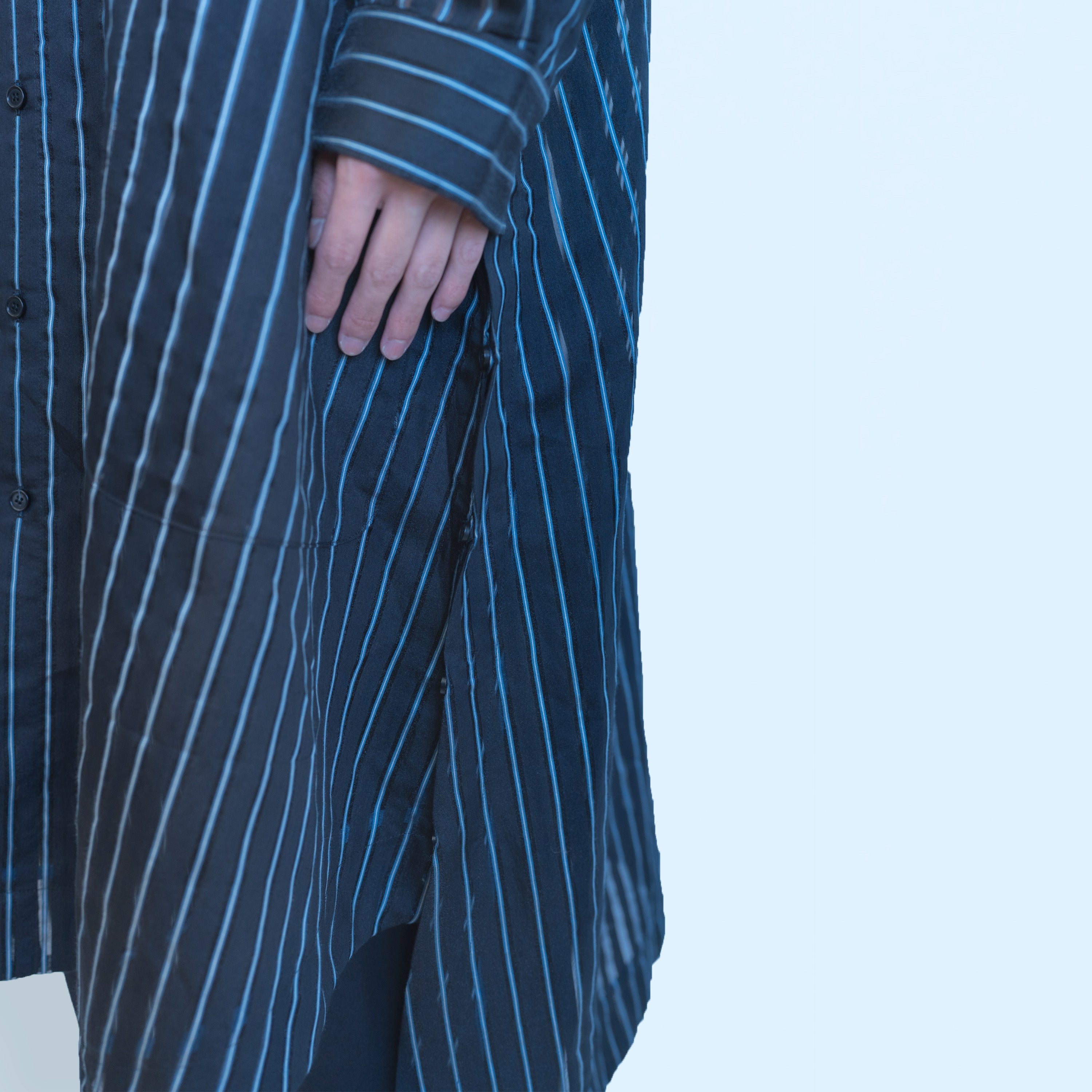 26SS LONG SHIRTS (BLACK/BLUE)